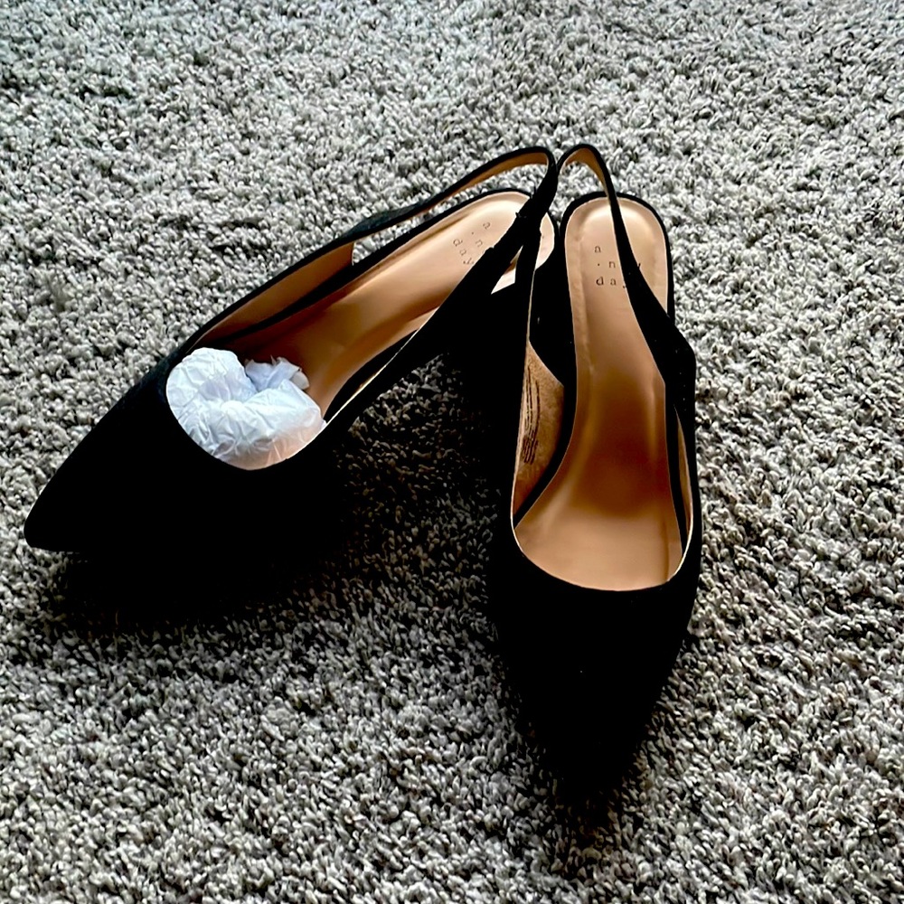A new day heels nwot size 8 1/2